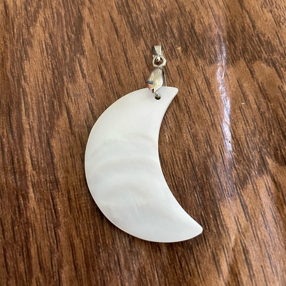 Hanging Crescent Moon formed from Abalone Shell - Pendant - Picture 4 of 7